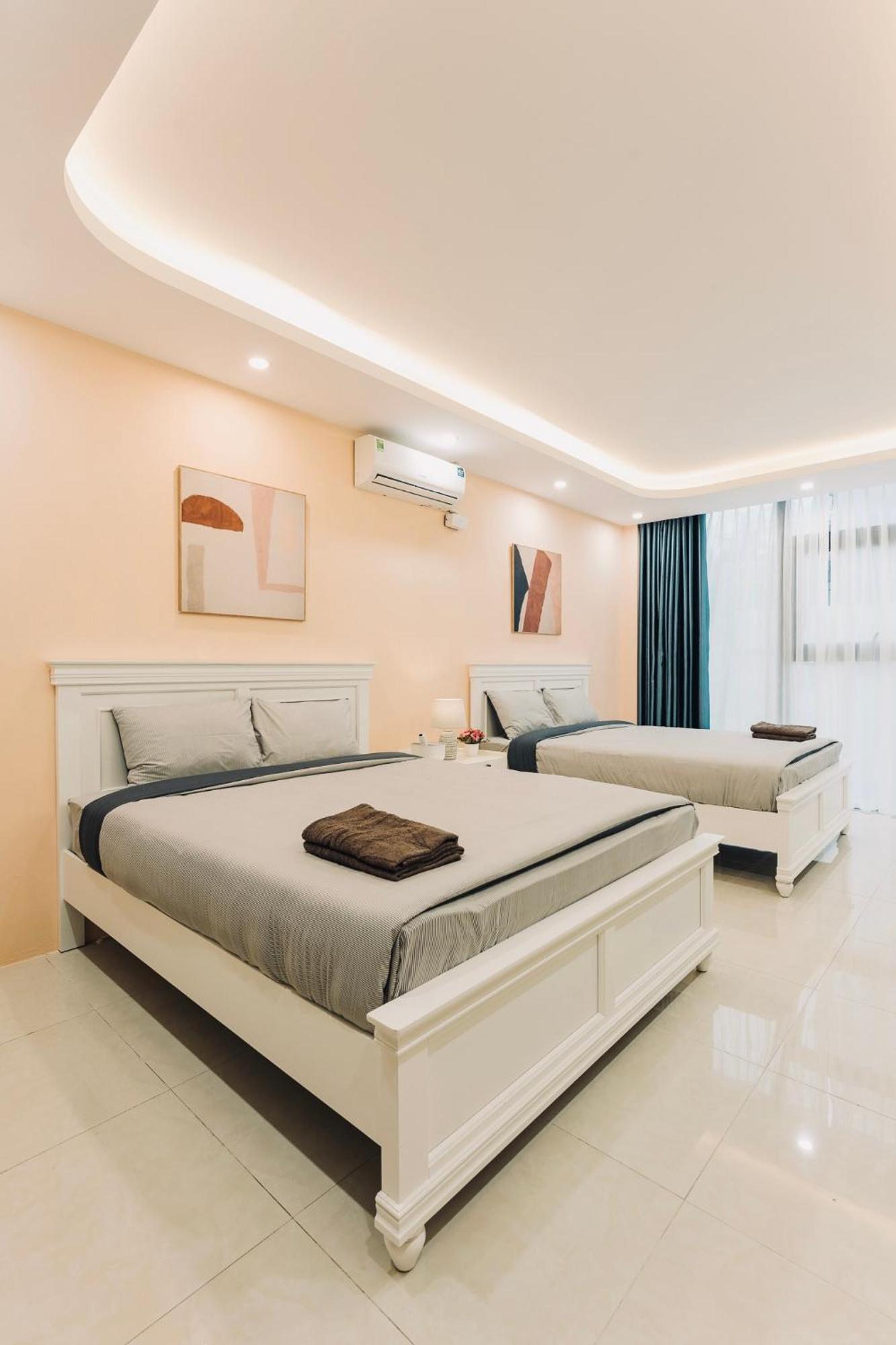 View/ Central/ Big Bacony/2br/1' To Apartment *